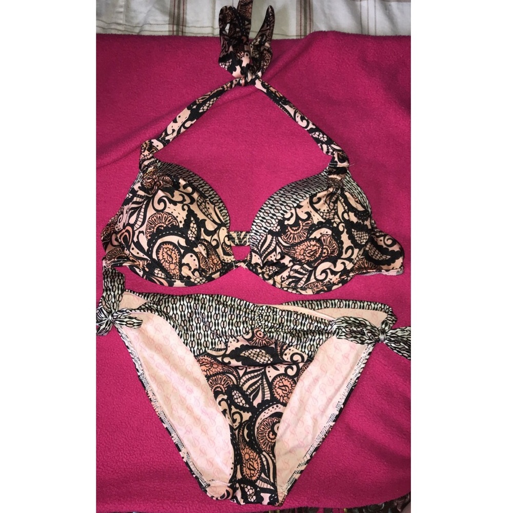 Bathing suit set